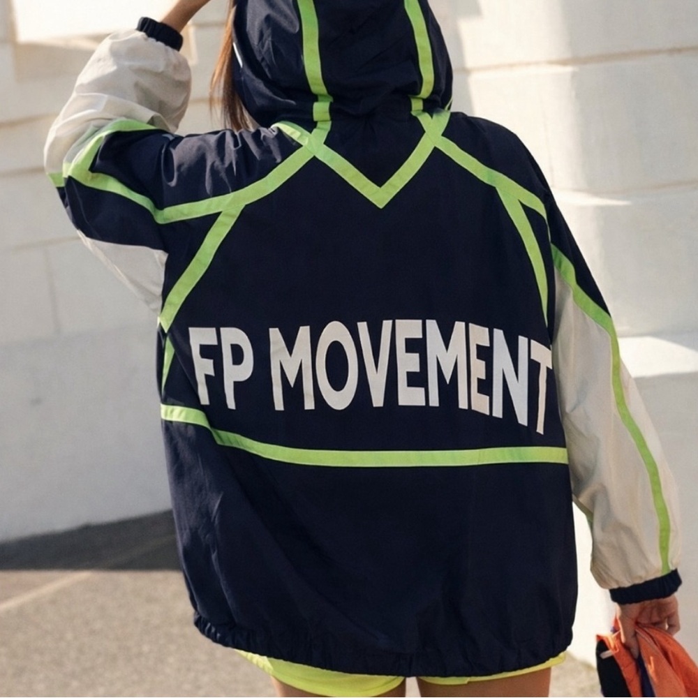 Free People Like The Wind Logo Jacket ❤️ NWOT Size M - Picture 11 of 11